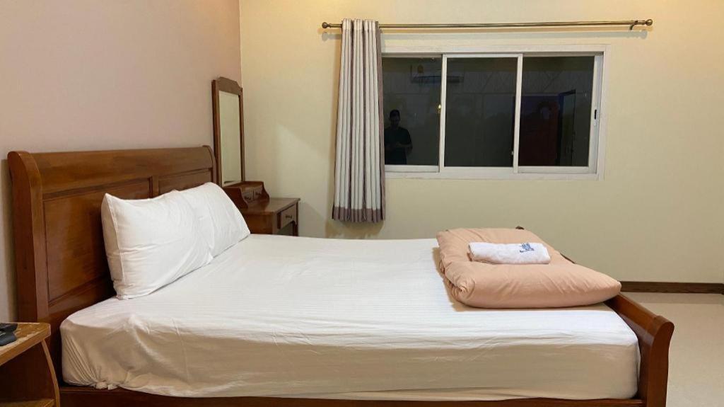 Prakaithong Hotel Amphoe Sawang Daen Din المظهر الخارجي الصورة